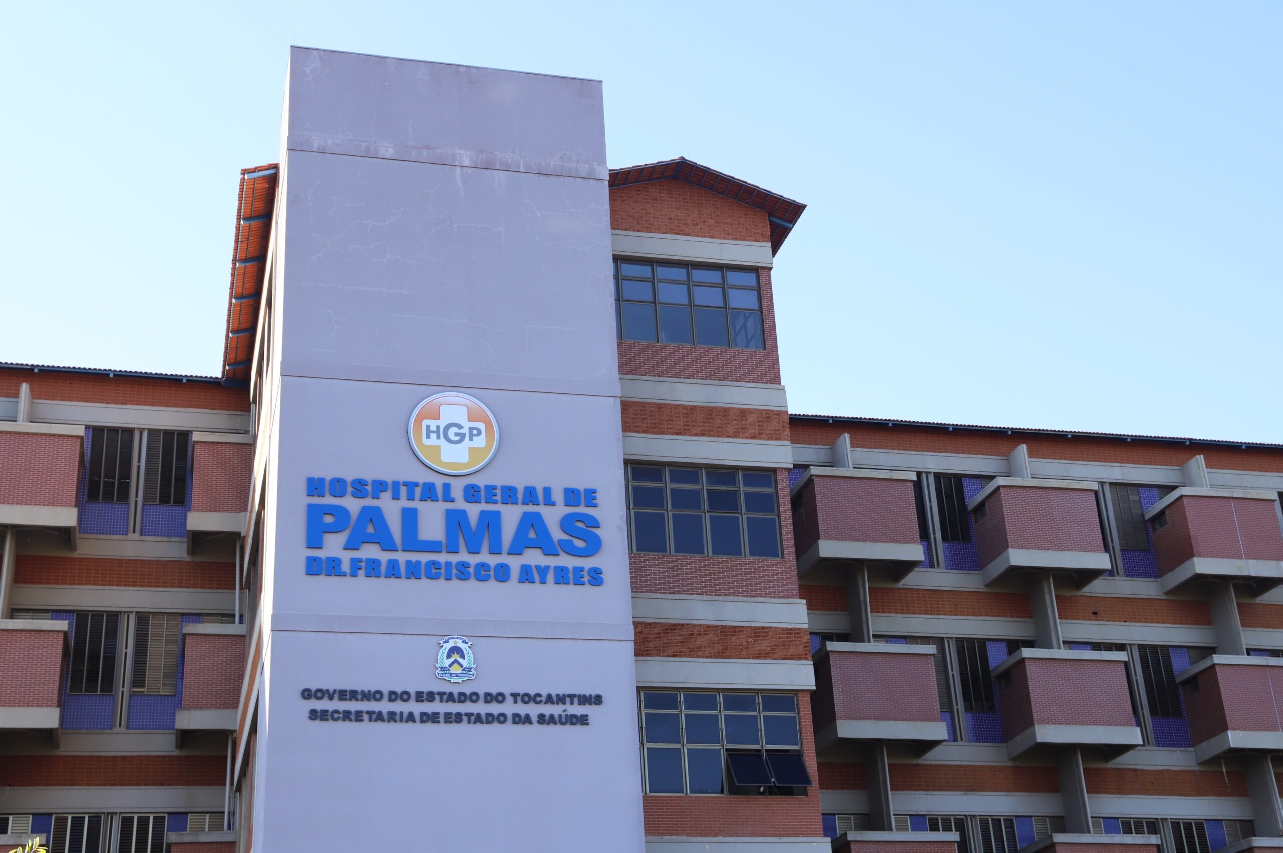 Menino de dois anos morre no hospital após se afogar em piscina de casa, diz Corpo de Bombeiros