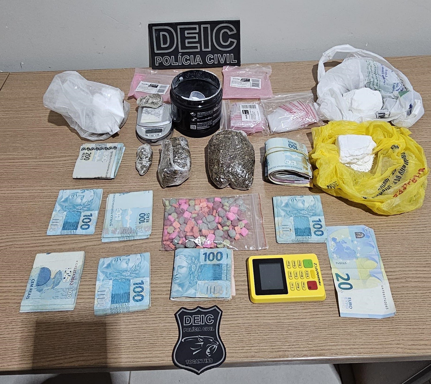 Homem é preso suspeito de furtar armas enquanto trabalhava em núcleo de criminalística da polícia e vender para traficante