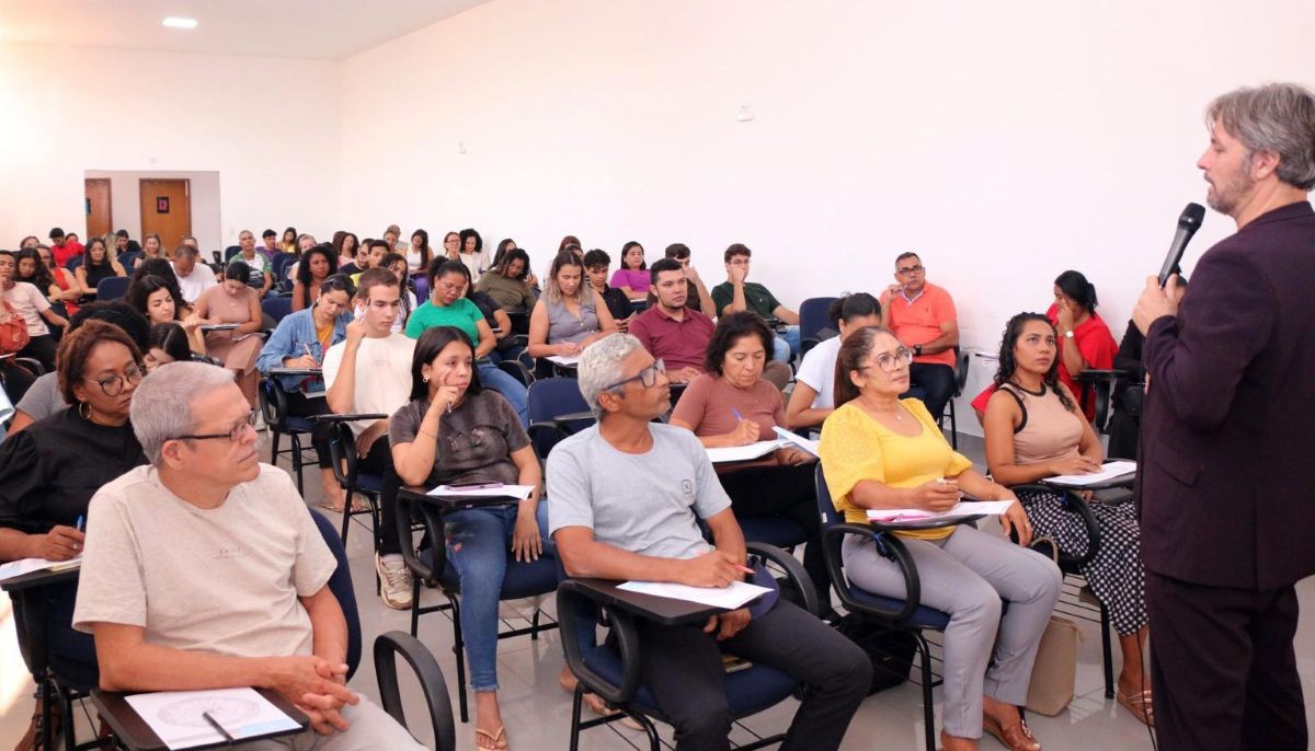 Cursos gratuitos de qualificação profissional são oferecidos durante as férias no Sine; confira