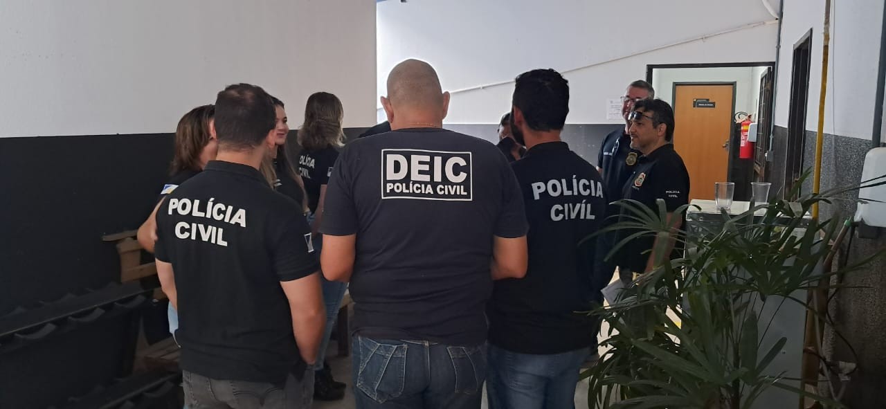 Servidora exonerada de presídio é indiciada suspeita de ameaçar e cobrar dinheiro de familiares de presos