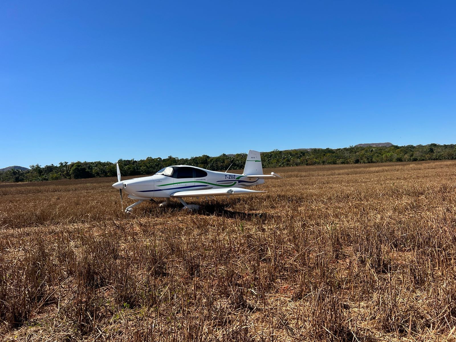 Avião roubado de prefeito no Maranhão é encontrado no meio de lavoura e recuperado pela polícia no Tocantins