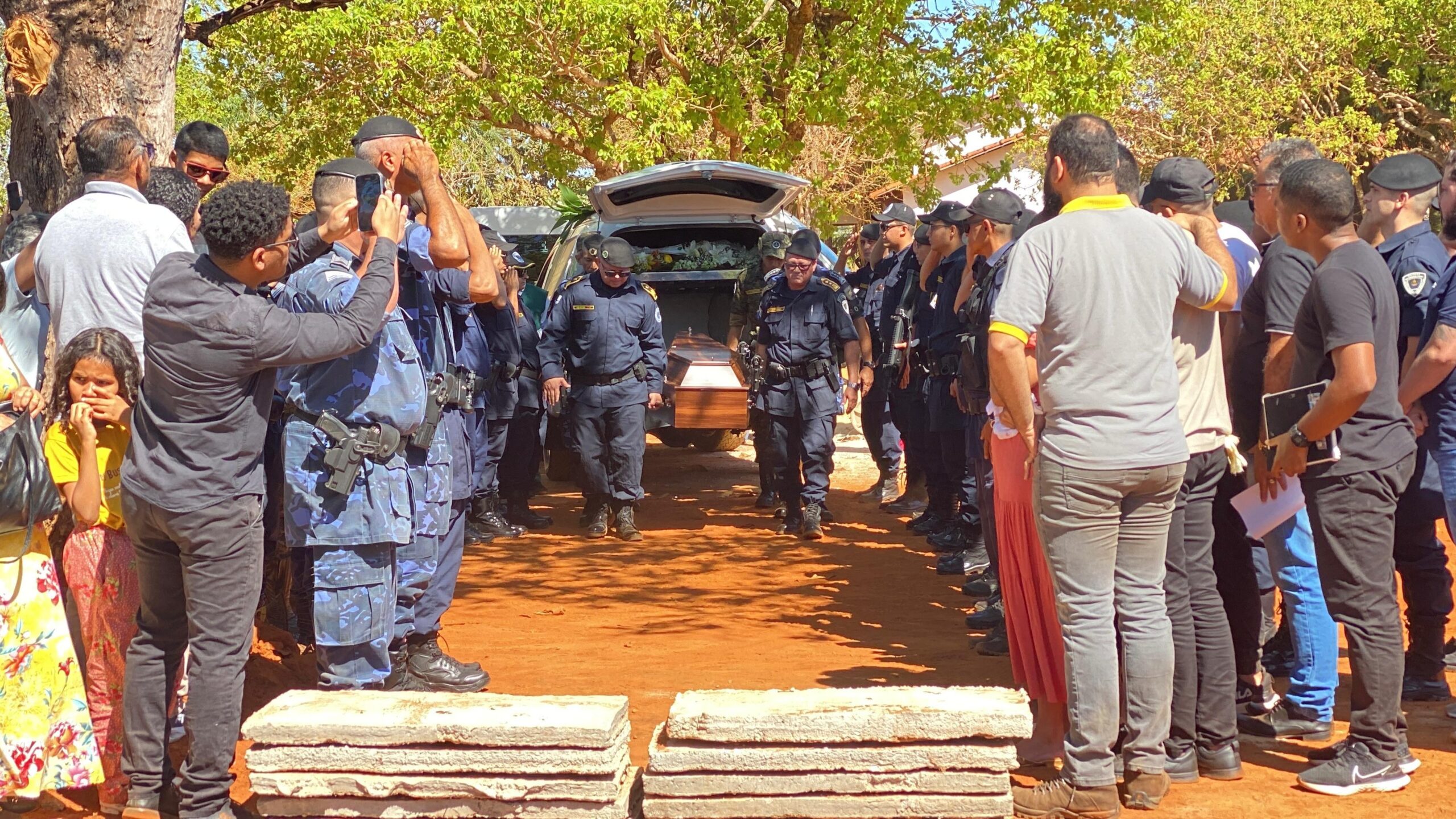 Vídeo mostra cortejo de despedida de inspetor-chefe da Guarda Metropolitana morto em acidente na TO-050