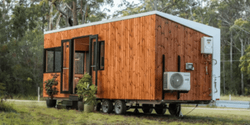 Conheça a Luna, a casa sobre rodas que aposta em autonomia